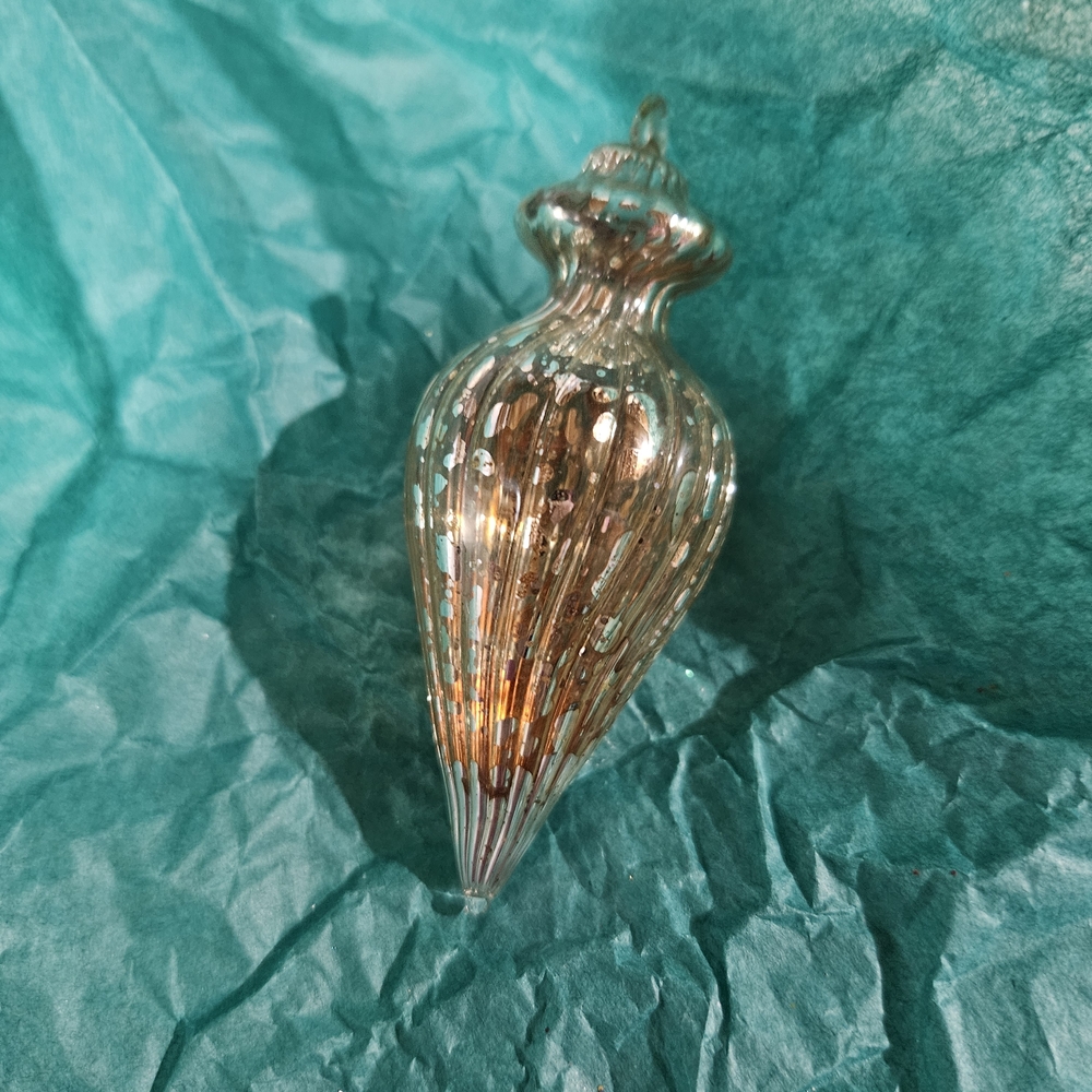 Elegant Gold Glass Ornament